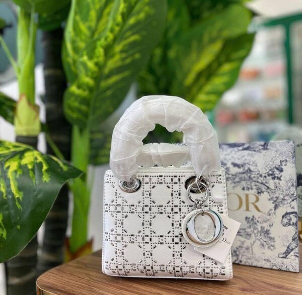 Élégant Sac à Main en Cuir