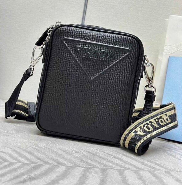 Sac bandoulière homme élégant