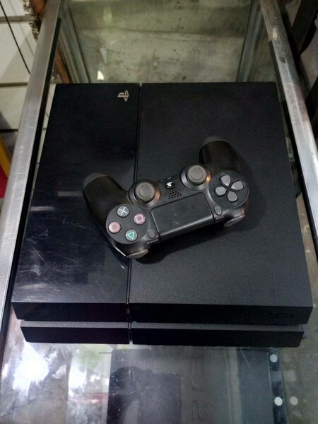 chipped with 5 game inside