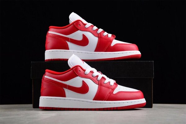 Jordan 1 low Gym Red