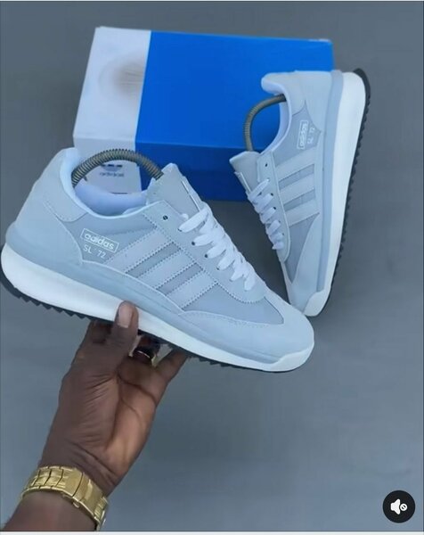 Baskets Adidas SL 72 Gris