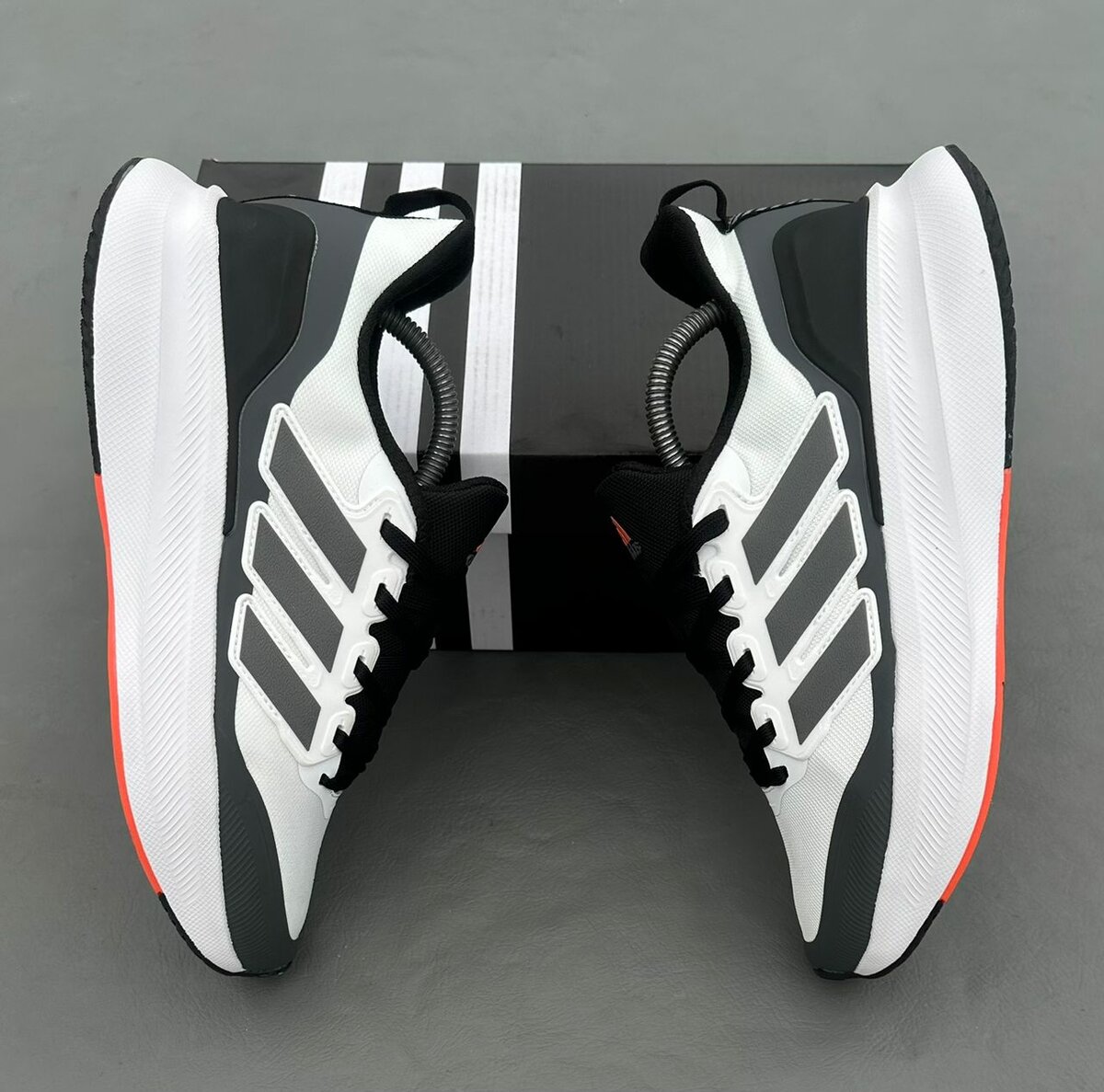 Adidas Chaussures de Running