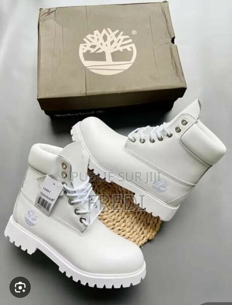 Bottes de randonnée colorées