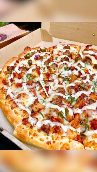 Délicieuse pizza épicée