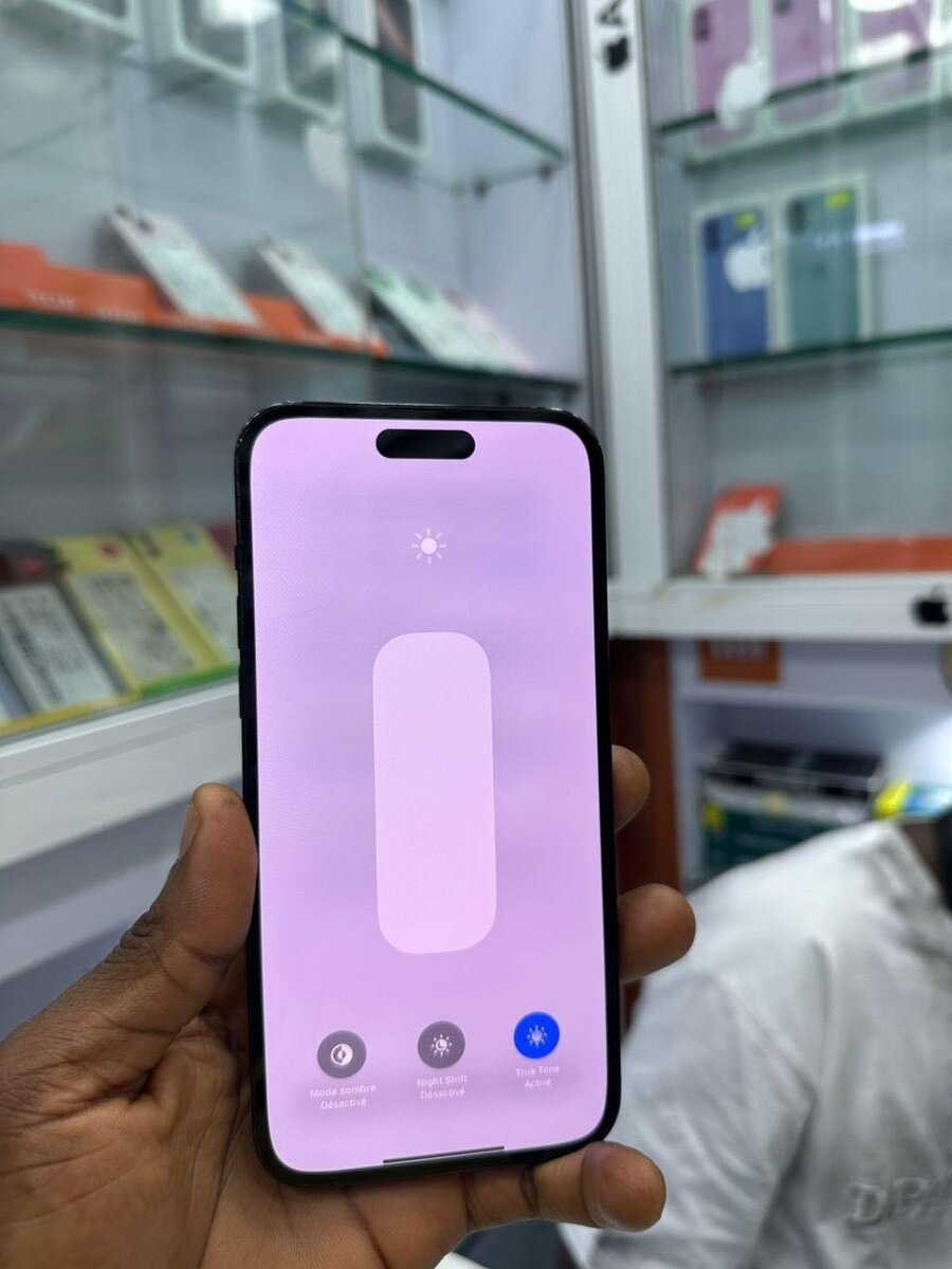 14 pro 256 giga écran changé