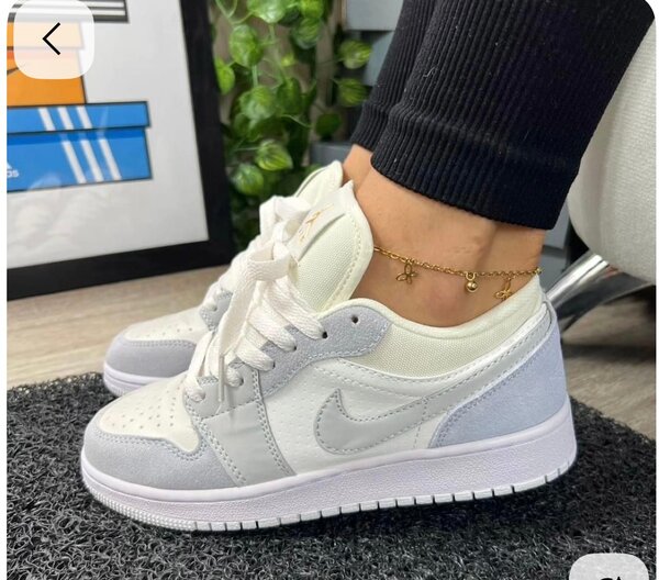 Chaussures de sport blanches