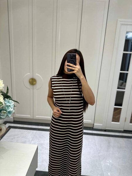 Платье без рукав