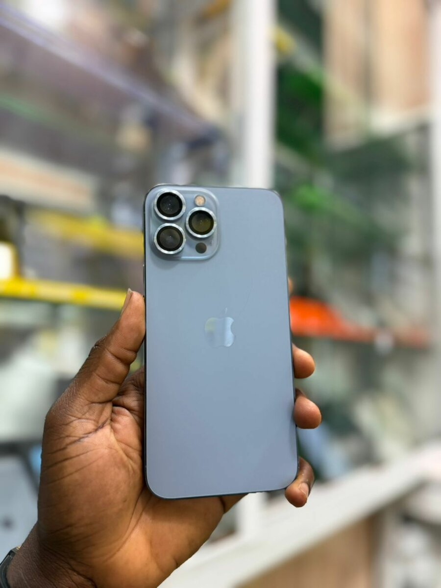 13Pro Max 128Go Second main