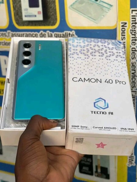 Camon 40 pro