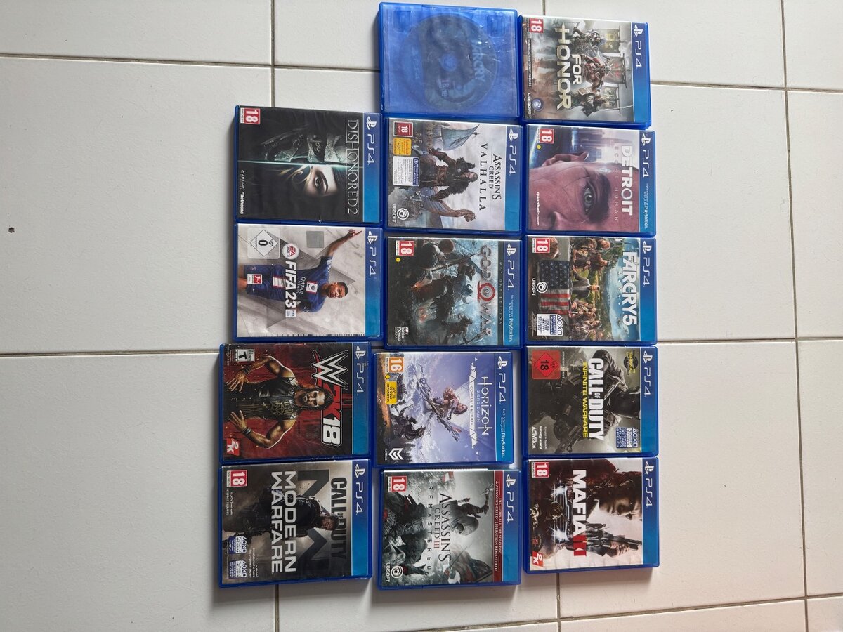 PS4 Console Bundle with Games