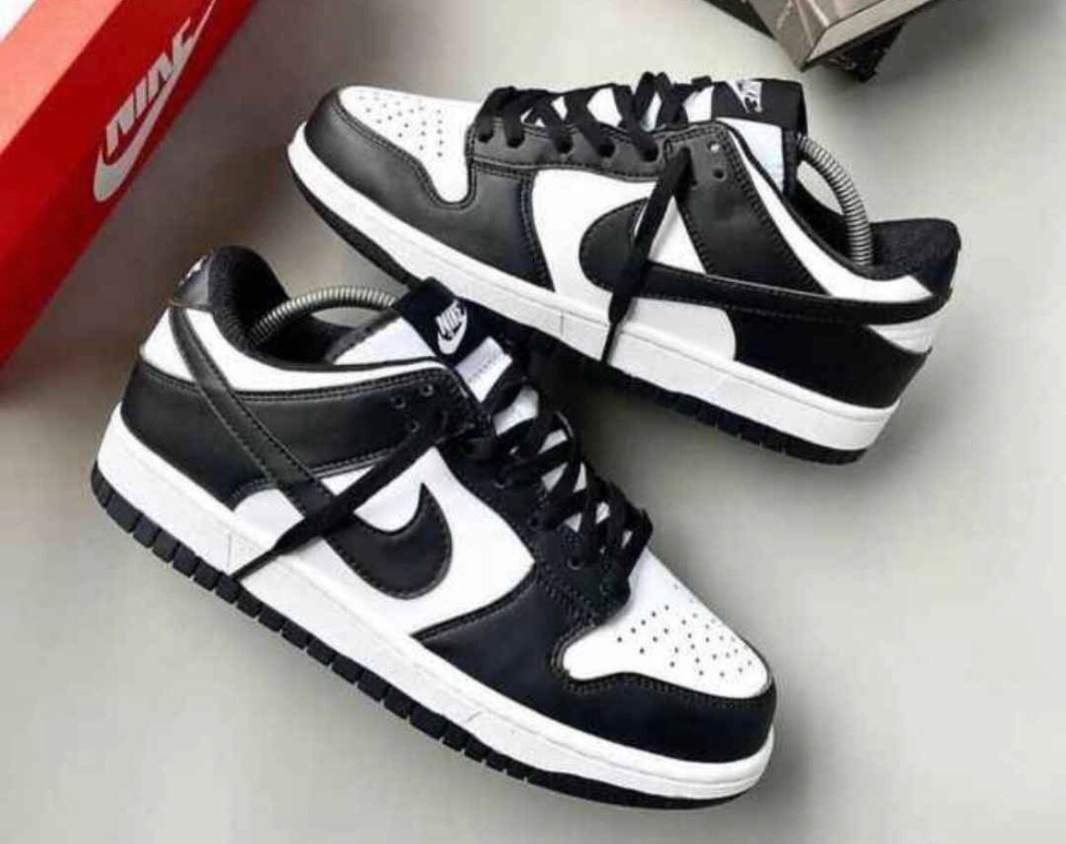 Baskets Nike modernes