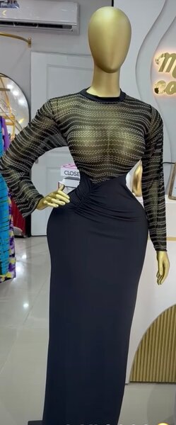 Robe élégante noire soirée