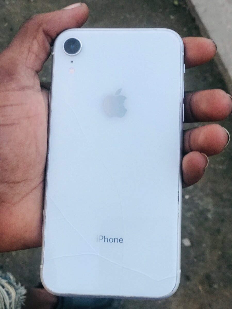 iPhone XR