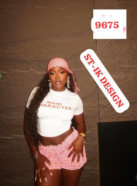 T-shirt "Main Character" femme