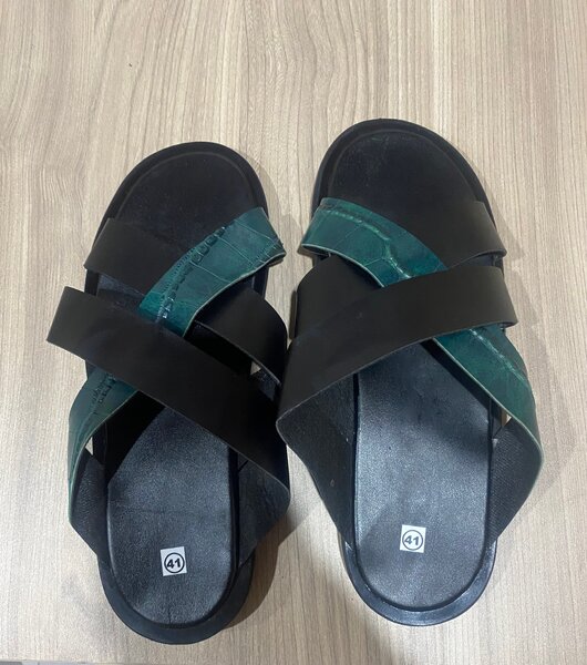 Sandales croisées cuir homme