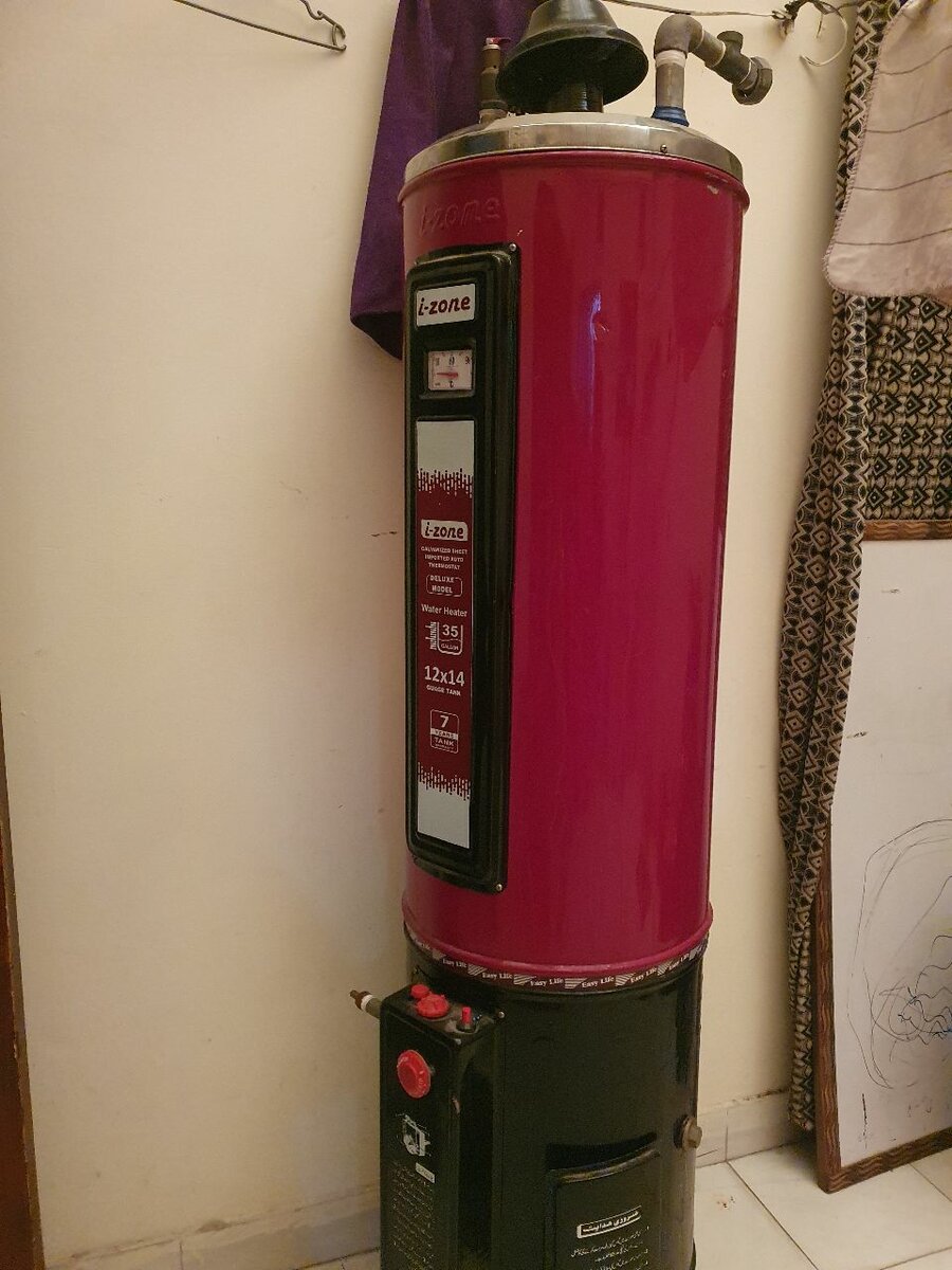 IZONE geyser in excellent quality available for sale