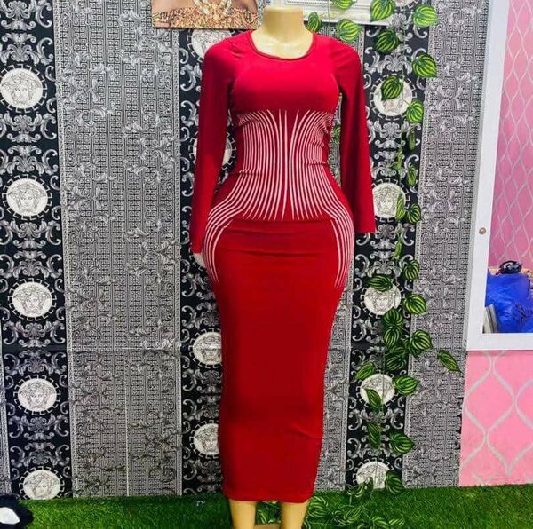 Robe élégante moulante rouge