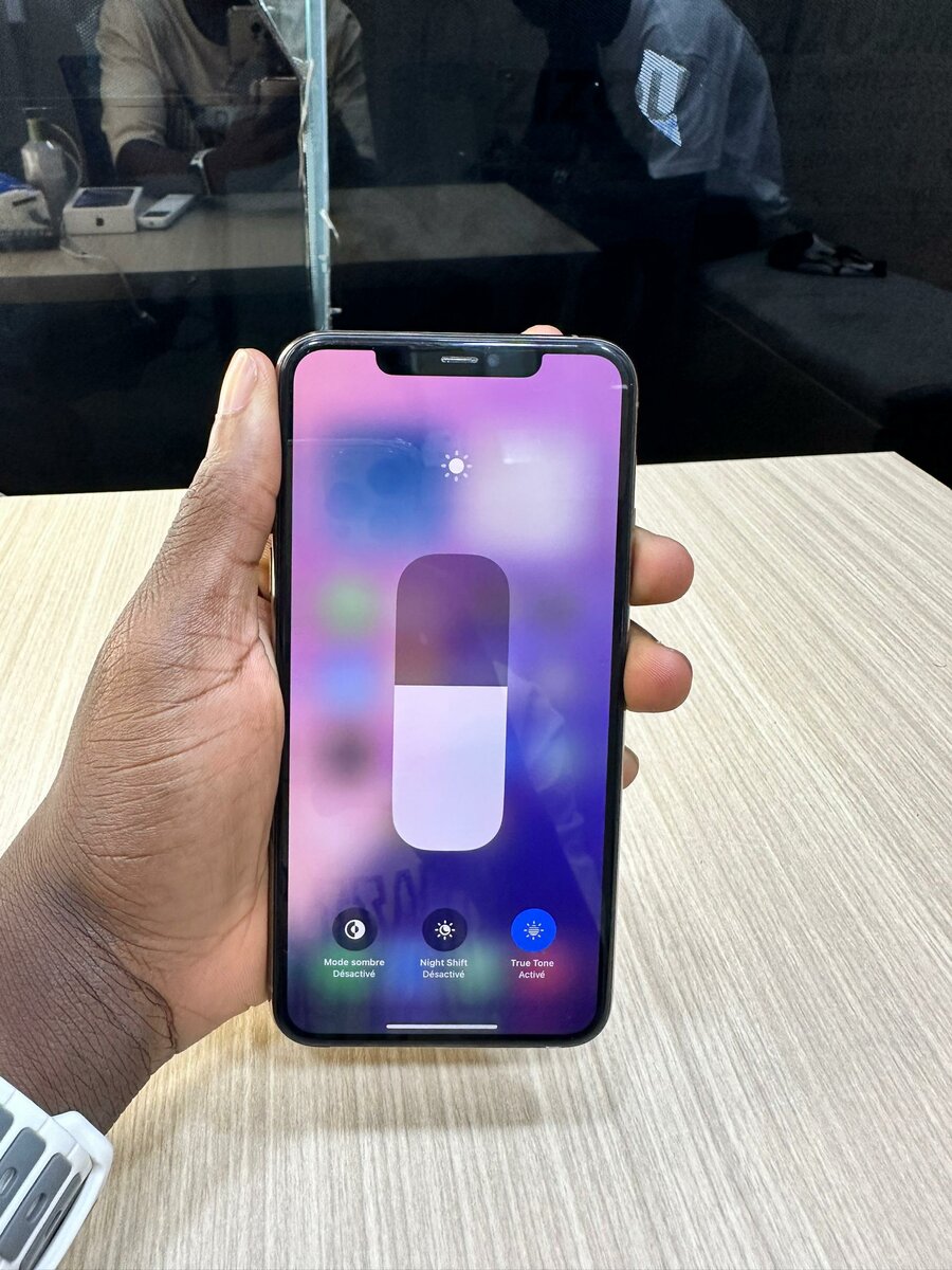 iPhone 11 Pro Max  64 GB dispo