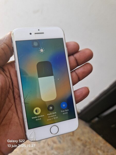 iPhone 8, 64Go, Blanc