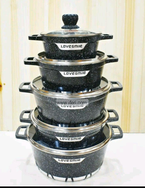 Ensemble de casseroles élégantes