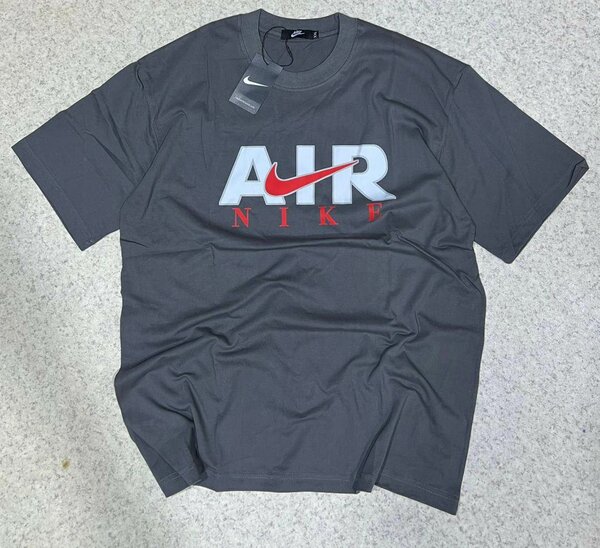 T-shirt style urbain Nike