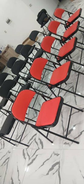 Chaises pliantes colorées