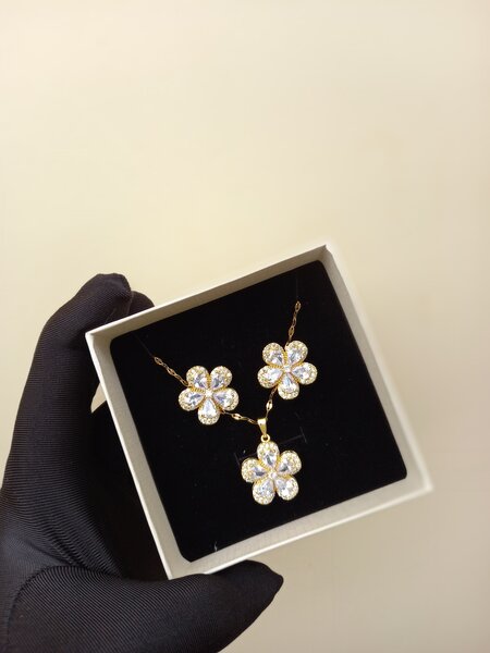 Ladies Jewellery Set