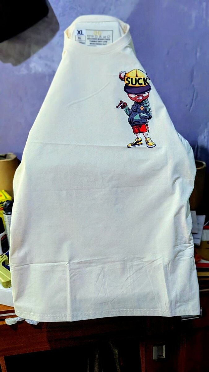 SUCK IT GRAPHICS TEES