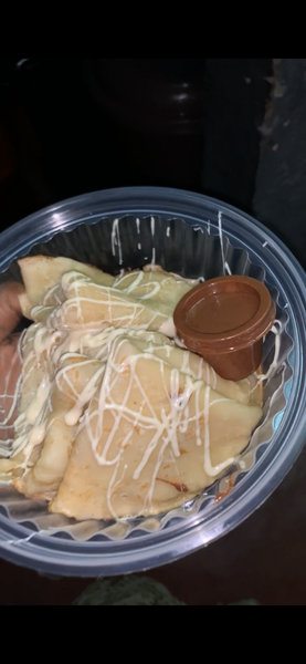 Crêpes Dulces avec Sauce