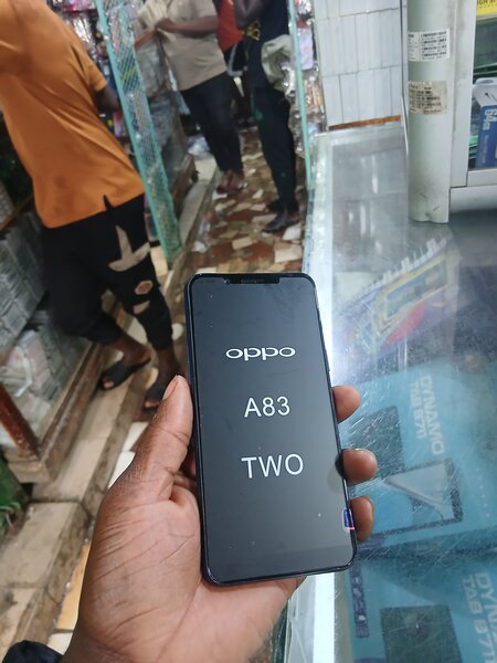 Smartphone Oppo A83 débloqué
