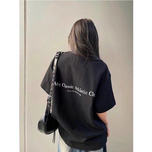 Стильная футболка