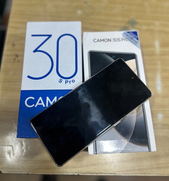 Smartphone Camon 30S Pro 256GB