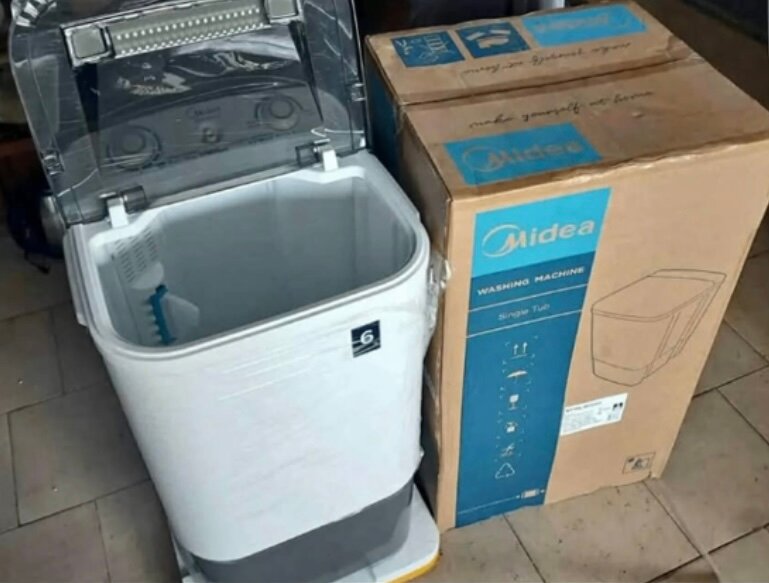 Machine à laver Midea compacte