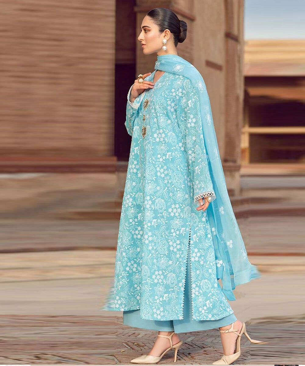 3 pcs women's unstitched Embroidered suit Lawn