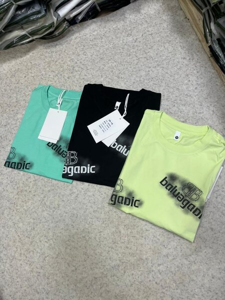 T-shirt imprimé tendance