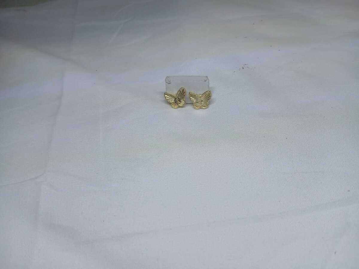 Boucles d'oreilles papillon dorées