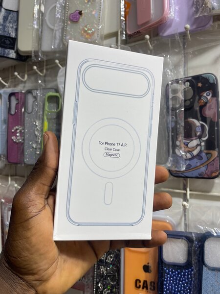 Coque magnétique iPhone 17