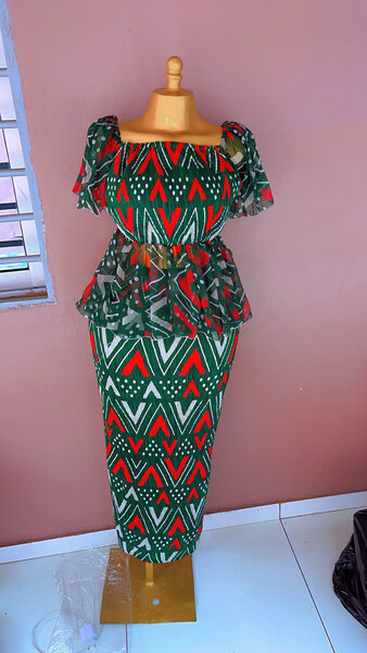 Ensemble jupe plissée et haut