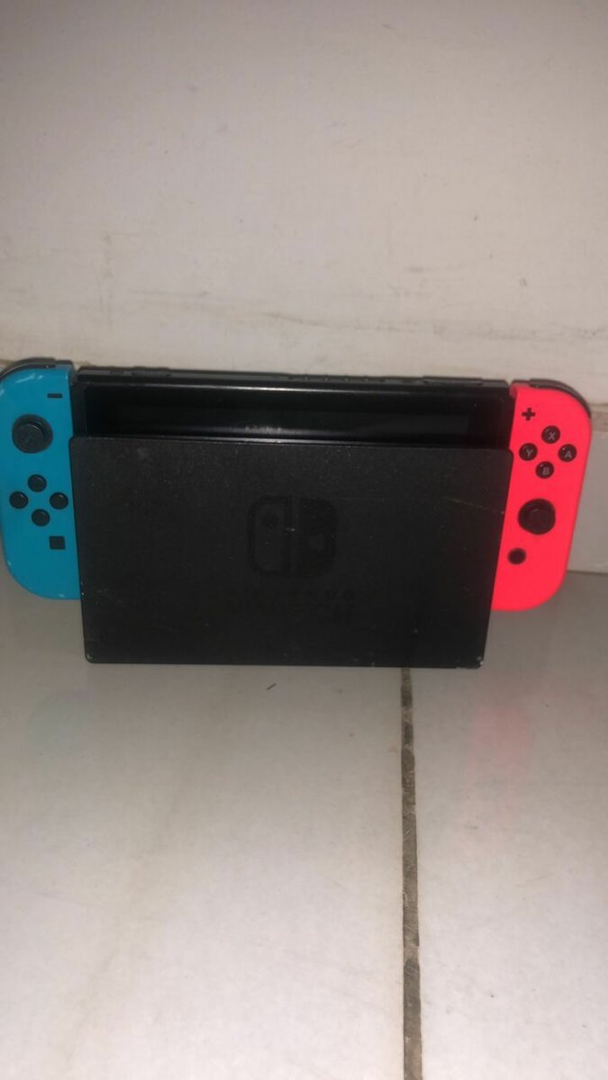 Console Nintendo Switch compacte