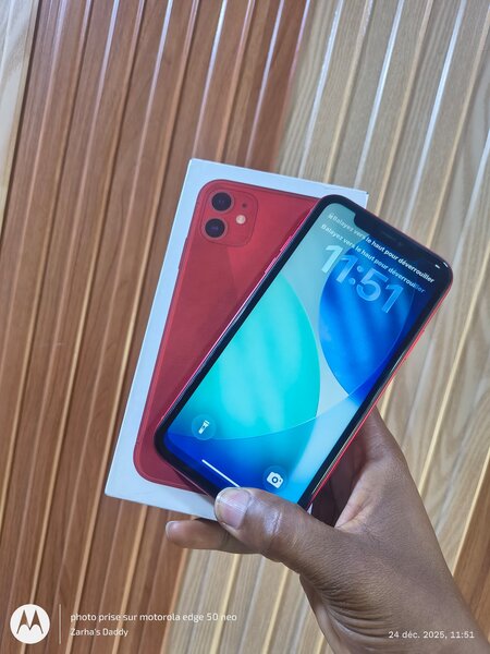 iPhone 11 simple rouge
