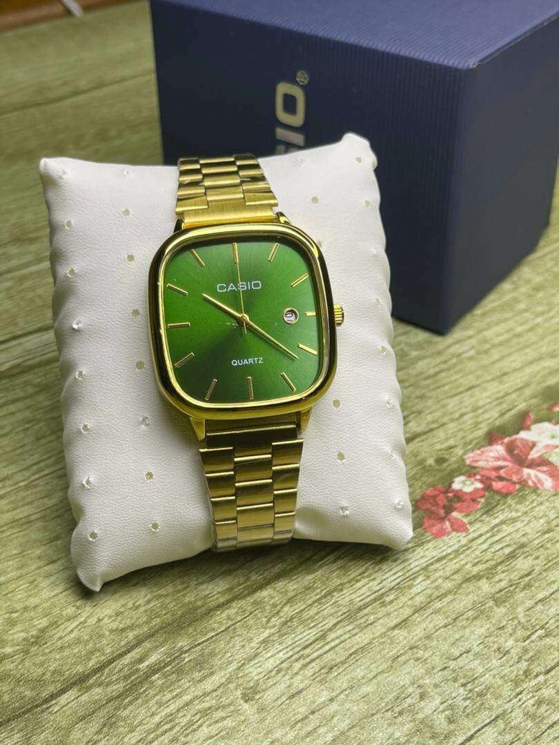 Montre Casio Dorée Verte