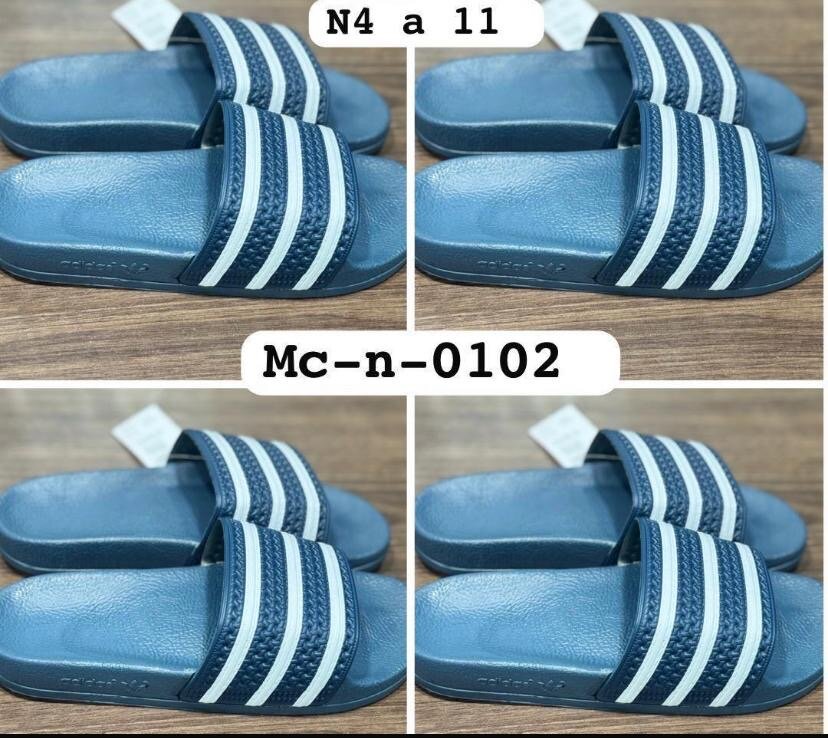 Sandales de plage bleues