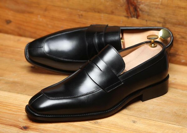 Mocassins en cuir élégant homme