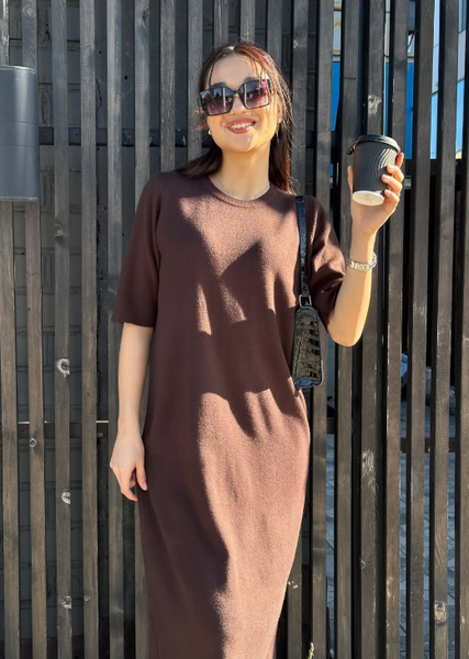 платье коричневое