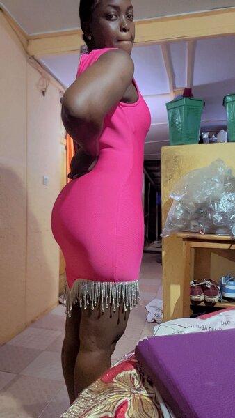 Robe moulante rose chic