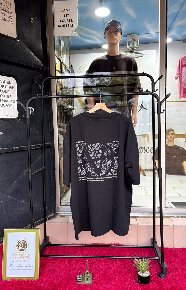 T-shirt noir en coton