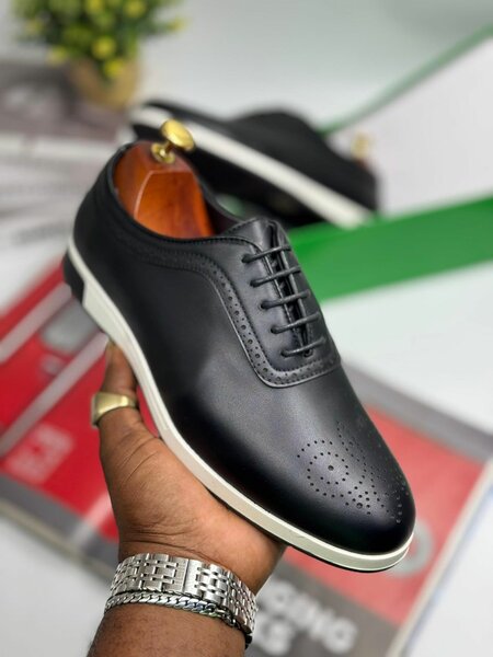 Dress shoes