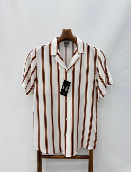 Chemise rayée élégante