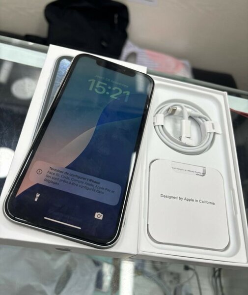 iPhone XR blanc