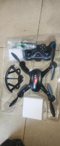 Drone RC avec télécommande